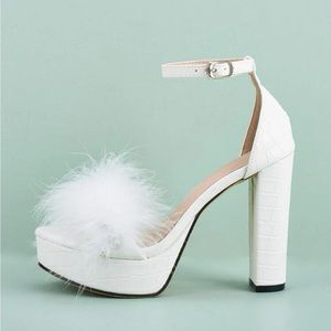 White feather shoes only worn once